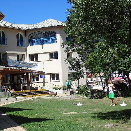 Le Rabuons Hotel Saint-Etienne-de-Tinee Bagian luar foto