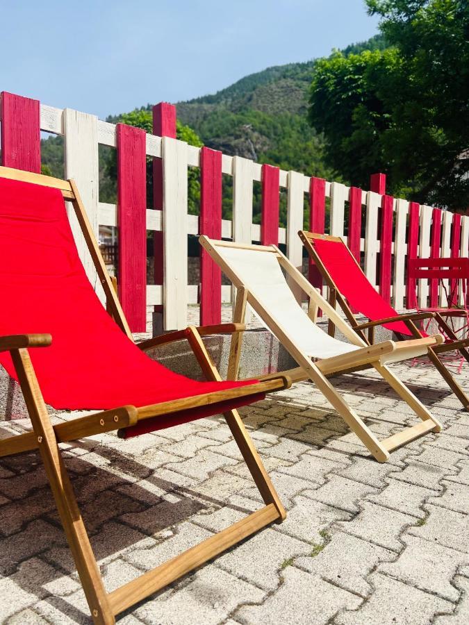 Le Rabuons Hotel Saint-Etienne-de-Tinee Bagian luar foto