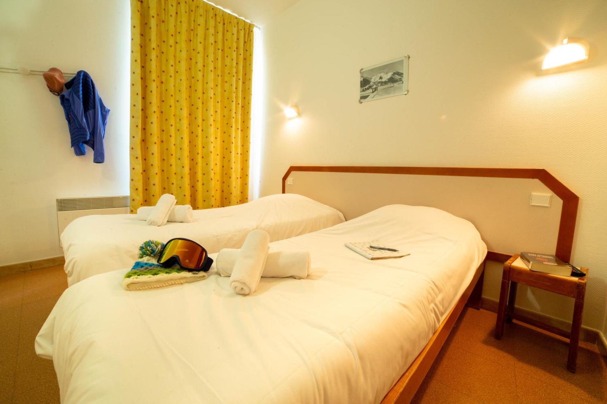 Le Rabuons Hotel Saint-Etienne-de-Tinee Bagian luar foto